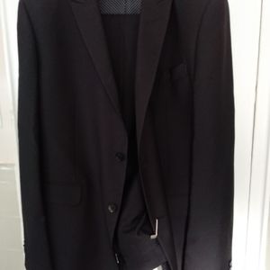 BluBlack men's dress suit
